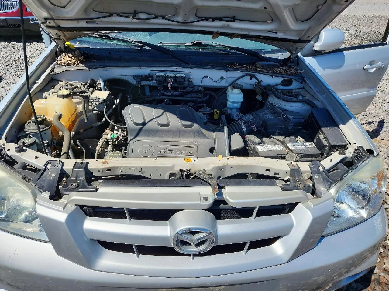 2005 Mazda Tribute s