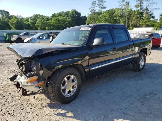 2004 GMC Sierra 1500 Crew Cab SLT