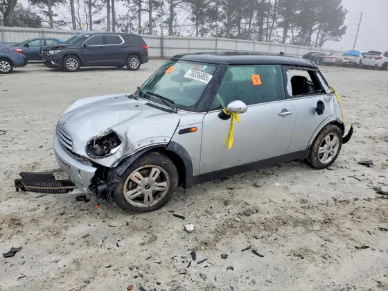 2006 MINI Cooper Hardtop COOPER