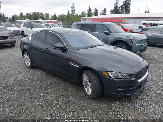 2018 Jaguar XE 25t Premium