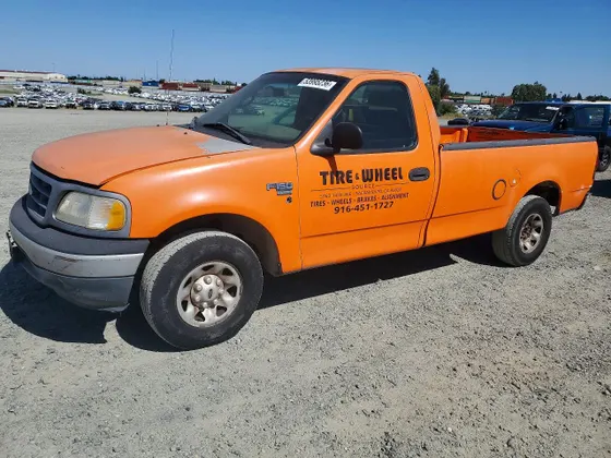 2000 Ford F-150 XL