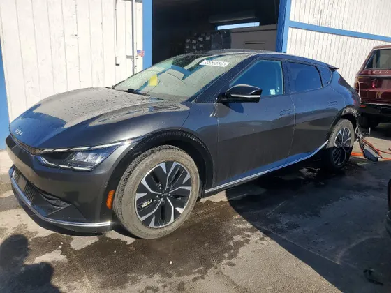 2023 Kia EV6 Wind