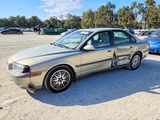 2001 Volvo S80