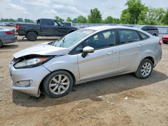 2014 Ford Fiesta SE