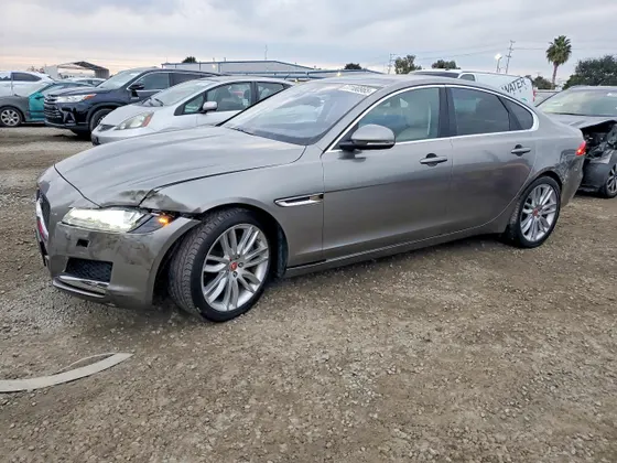2018 Jaguar XF