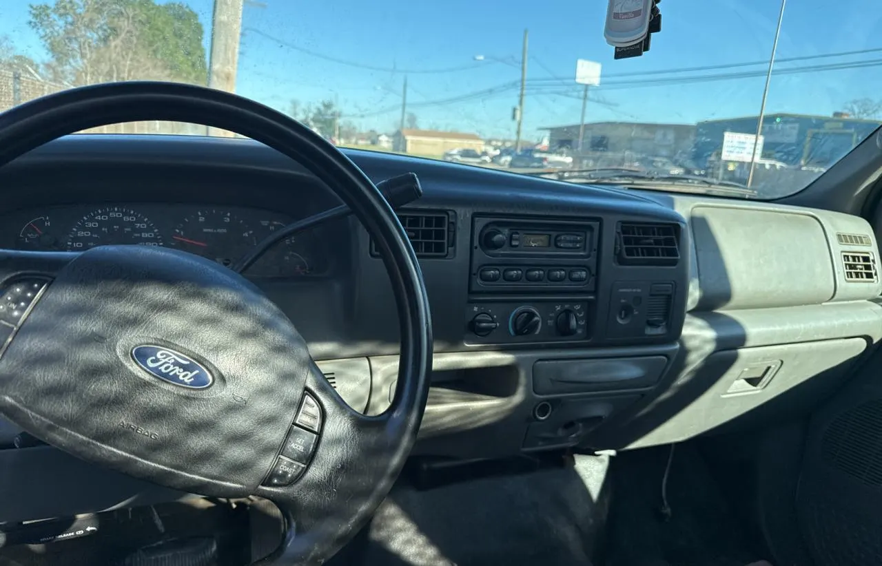 2004 Ford F-550 SUPER DUTY