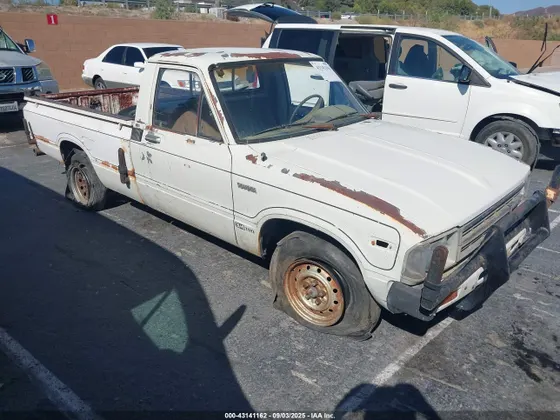 1982 Toyota Pickup & Landcruiser 3/4 TON LONG BED RN44