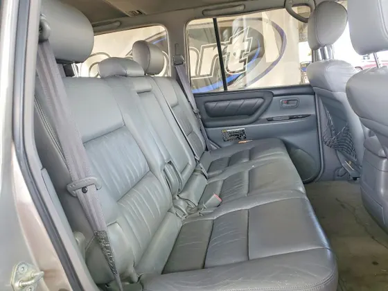 2002 Toyota Land Cruiser