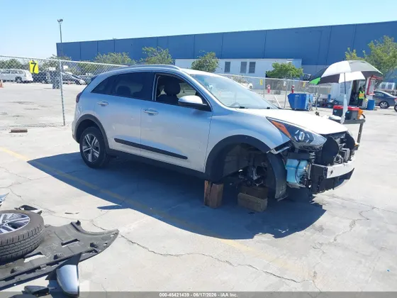 2021 Kia Niro Plug-In Hybrid LXS