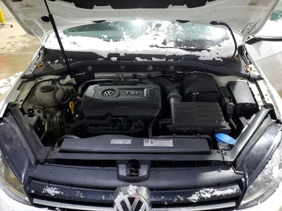 2016 Volkswagen Golf SportWagen TSI S