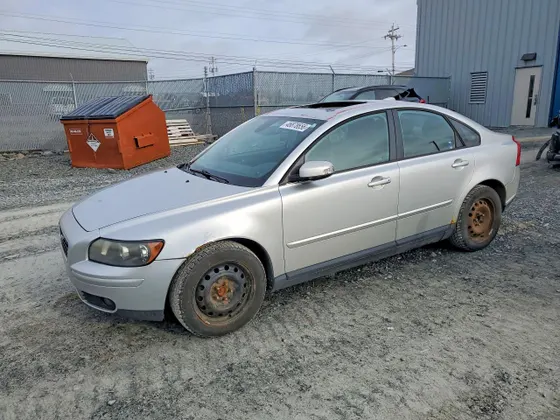 2010 Volvo S40