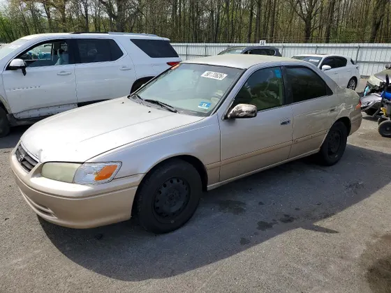 2001 Toyota Camry LE