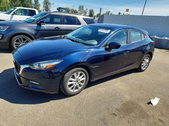 2017 Mazda Mazda3 5-Door Sport