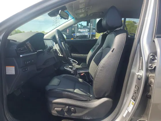 2022 Kia Niro EV EX