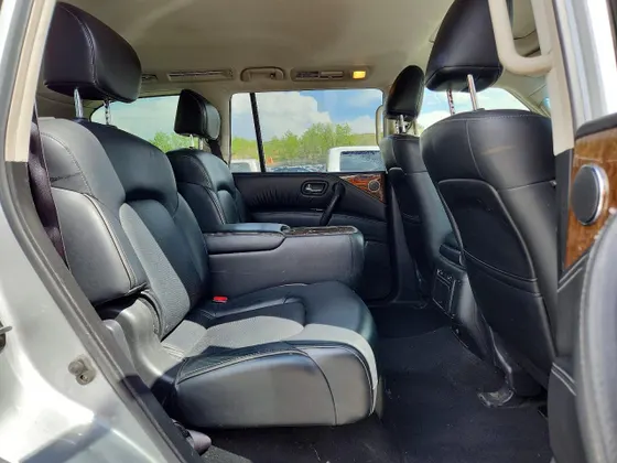 2017 INFINITI QX80
