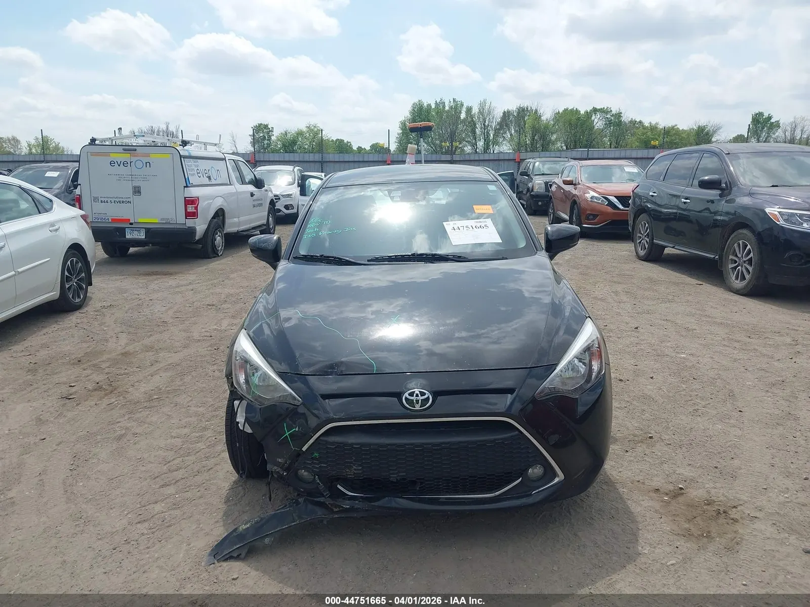 2020 Toyota Yaris Hatchback LE