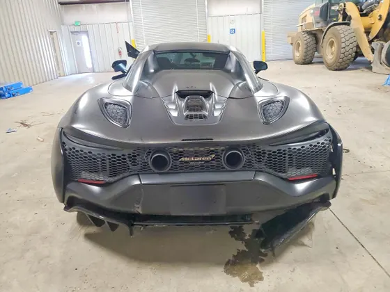 2025 McLaren Artura