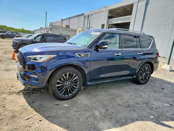 2021 INFINITI QX80 LUXE