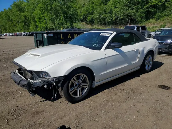 2013 Ford Mustang V6