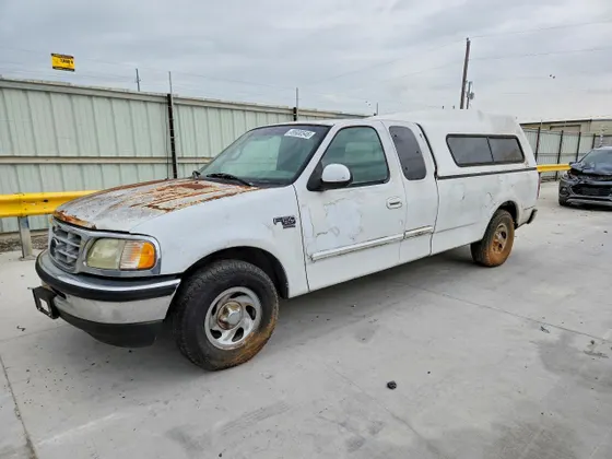 1999 Ford F-150 Work Series F150