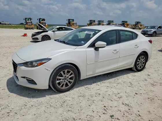2018 Mazda Mazda3 4-Door Sport