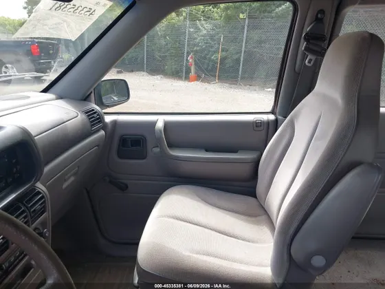 1995 Plymouth Voyager
