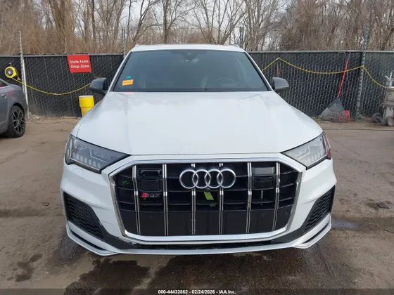 2023 Audi SQ7 Prestige