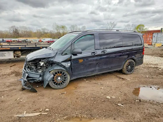 2016 Mercedes-Benz Metris Passenger Van METRIS