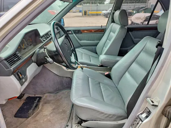 1991 Mercedes-Benz 300 Series 300E