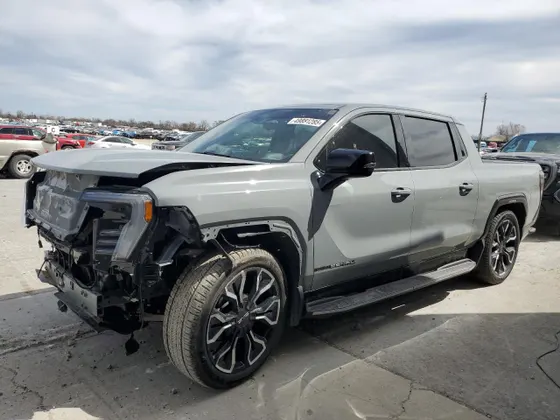 2024 GMC Sierra EV Denali Edition 1