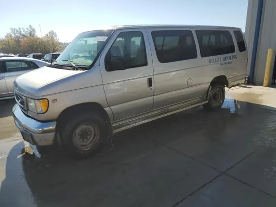 1998 Ford Club Wagon XL