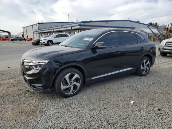 2023 VinFast VF 8 Eco