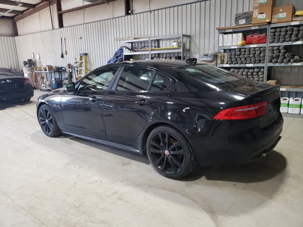 2017 Jaguar XE 35t R-Sport