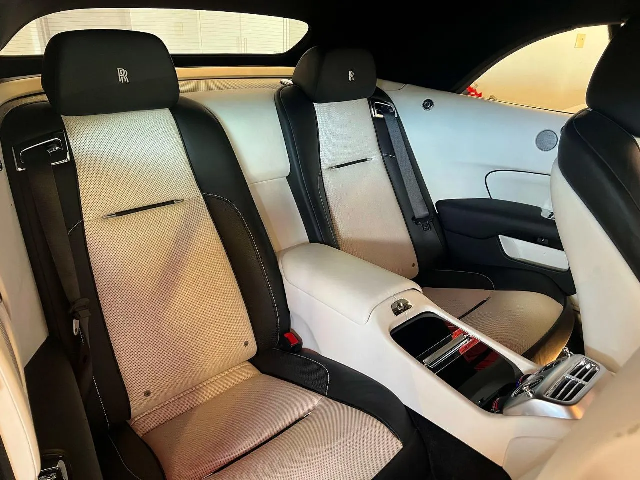 2017 Rolls-Royce Dawn