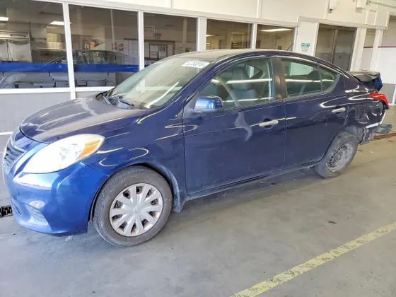 2013 Nissan Versa SL