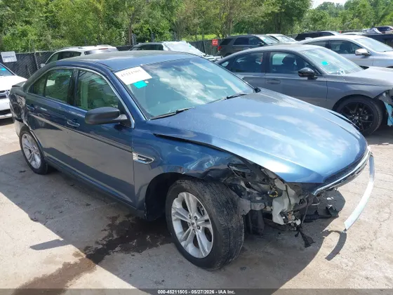 2018 Ford Taurus SE