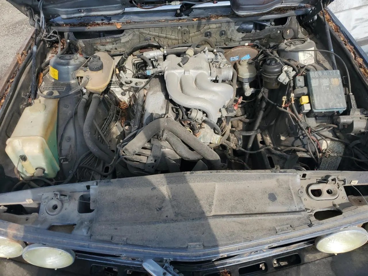 1986 BMW 528 - 533 - 633 - 733 528E