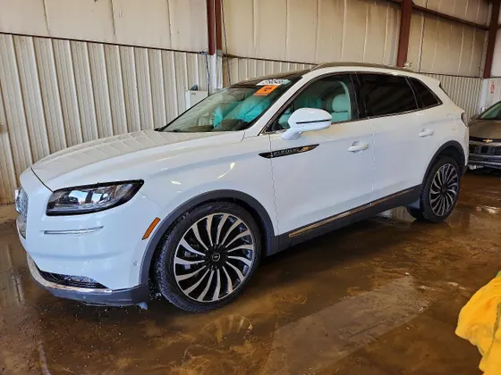 2021 Lincoln Nautilus Black Label