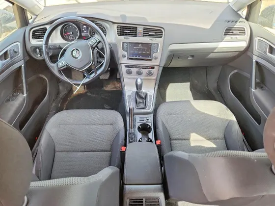 2017 Volkswagen Golf SportWagen S
