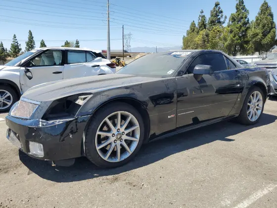 2006 Cadillac XLR-V