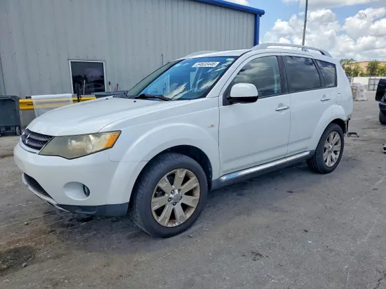 2009 Mitsubishi Outlander SE