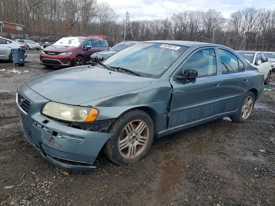 2005 Volvo S60