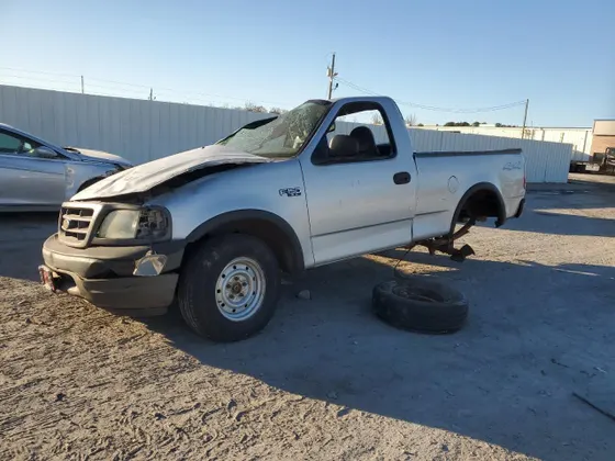 2003 Ford F-150 XL