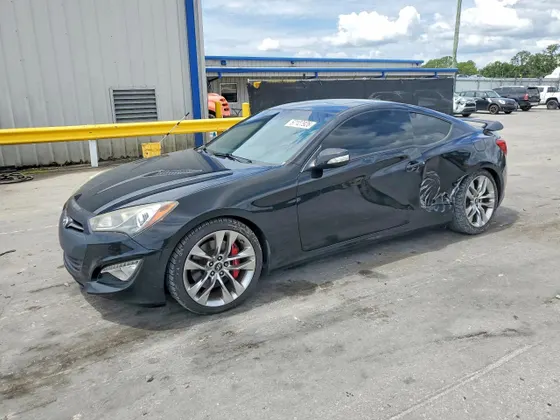 2013 Hyundai Genesis Coupe 3.8 Grand Touring