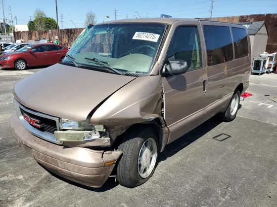 2005 GMC Safari Passenger XT
