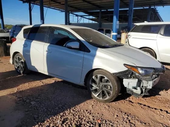 2016 Scion iM