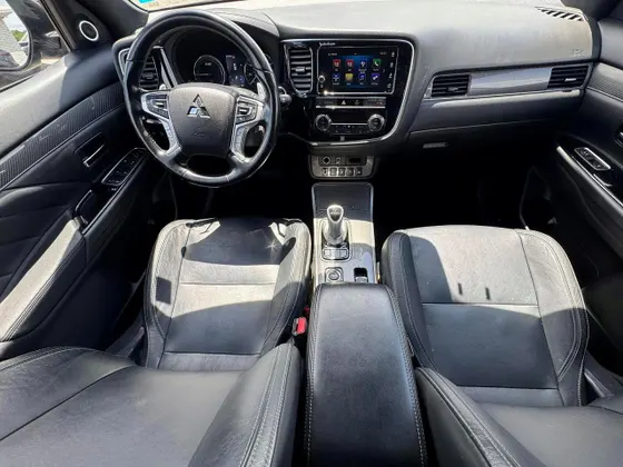 2019 Mitsubishi Outlander PHEV SEL