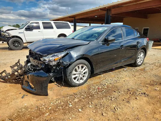 2017 Mazda Mazda3 4-Door Sport