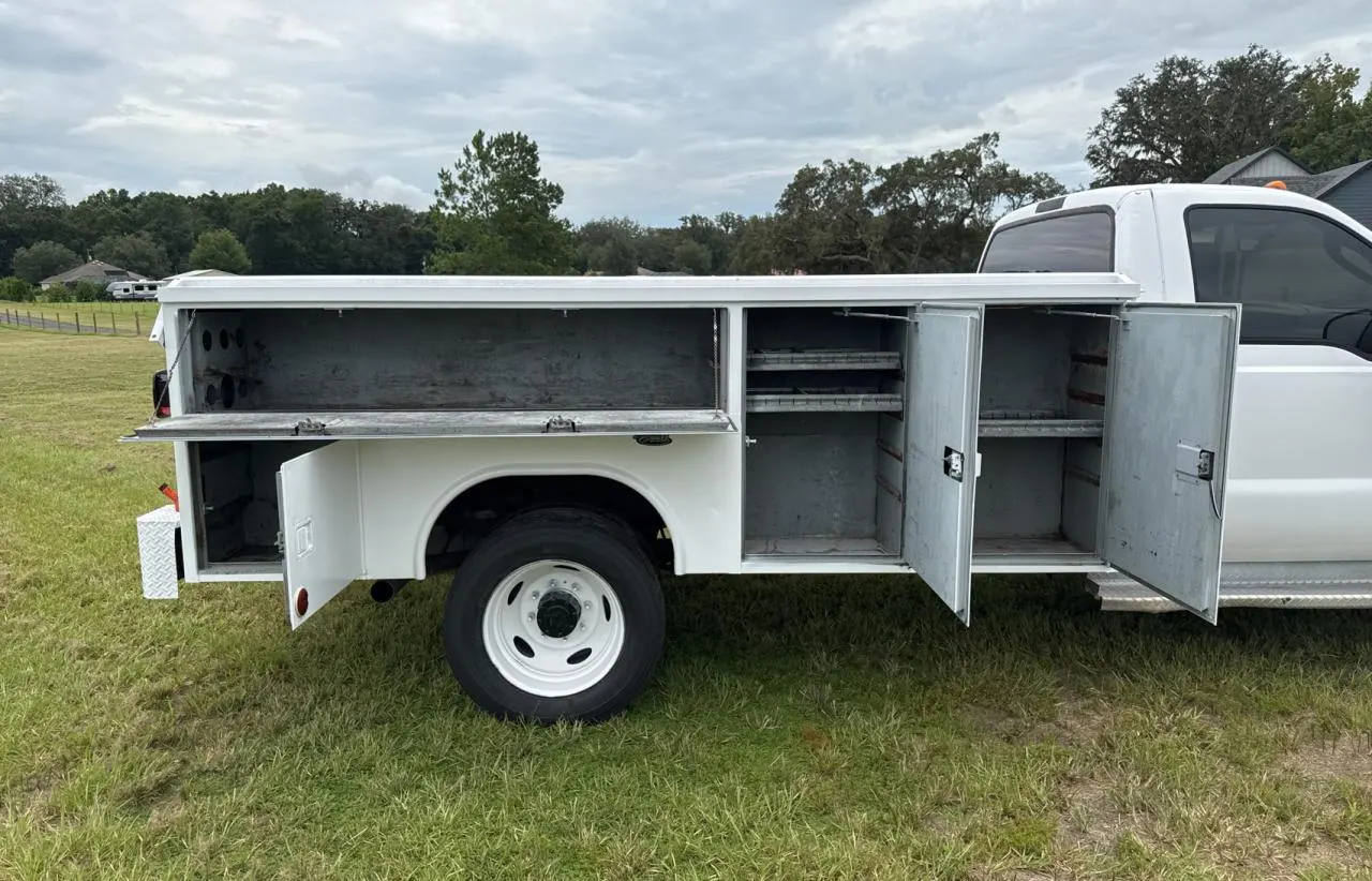 2003 Ford F-550 SUPER DUTY