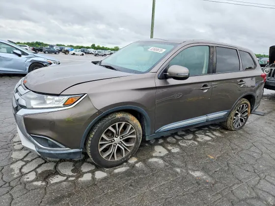 2018 Mitsubishi Outlander SE